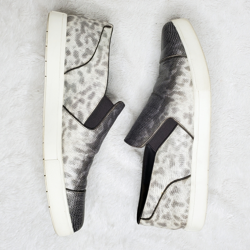 Vince Paeyre Embossed Pointed Cap Toe Slip-On Sneakers - Picture 9 of 11